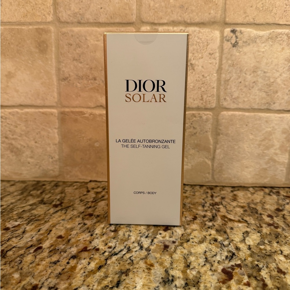 $145 Dior Solar Self-Tanning Body Gel 150 ml  5 oz  + 1.7 face La Gelee Set - Picture 4 of 9